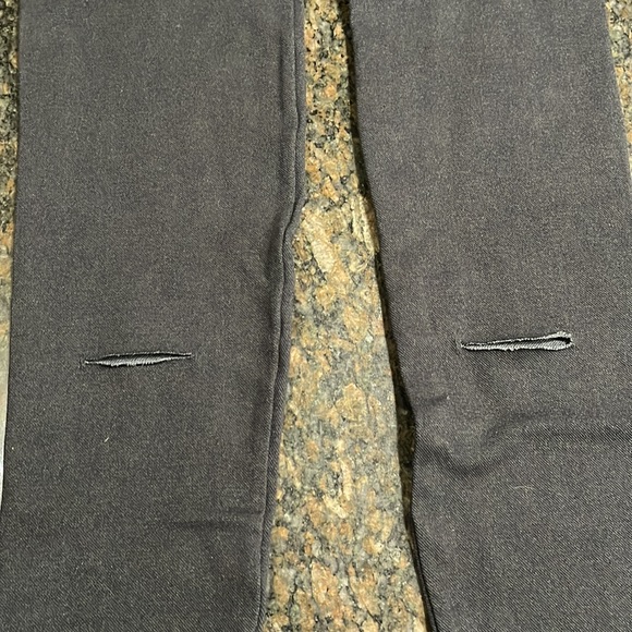 M Rena Distressed legging in black like denim look. One Size - Picture 3 of 5